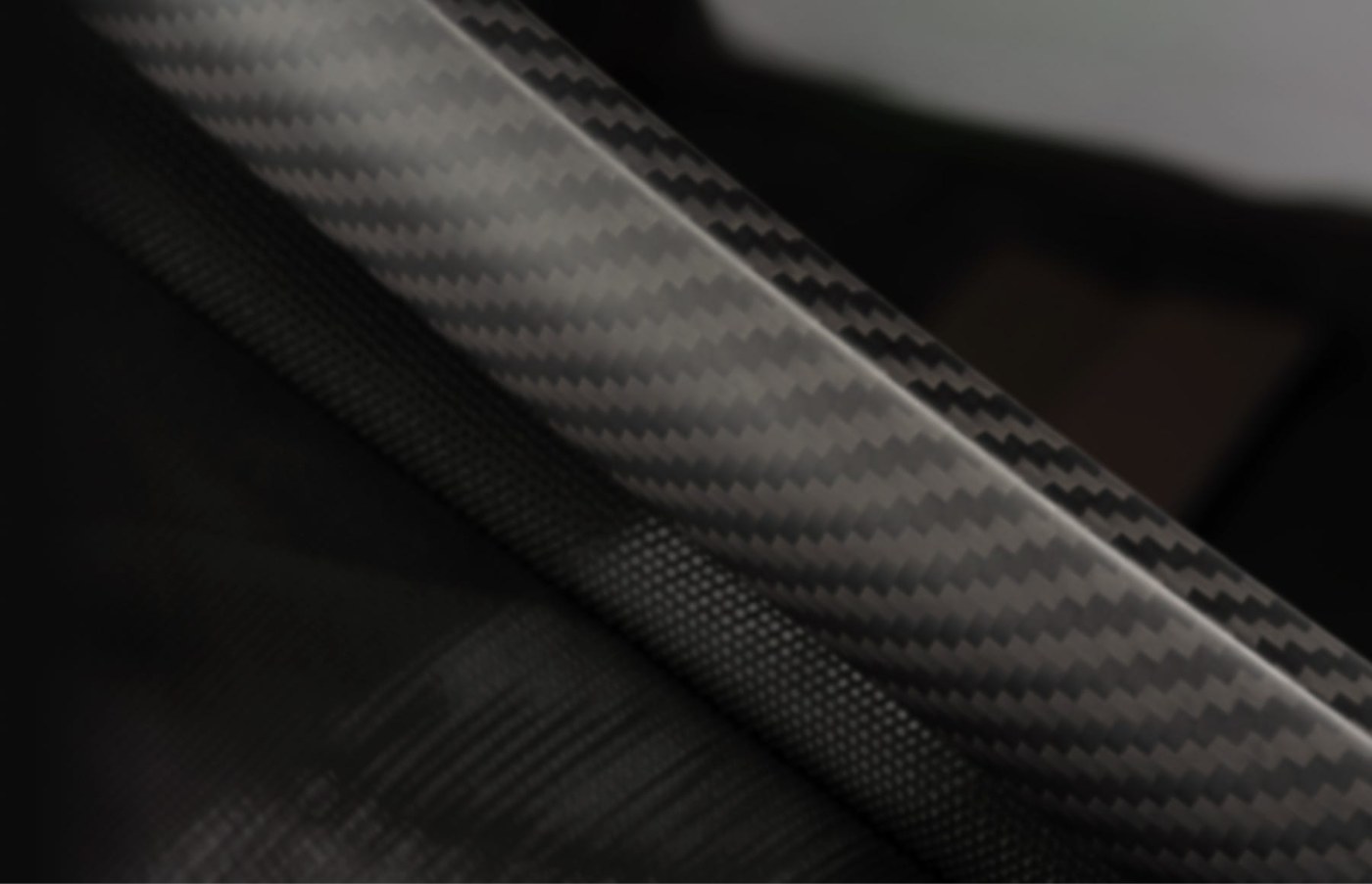 Nuna SWIV carbon-fibre reinforced aluminium frame detail