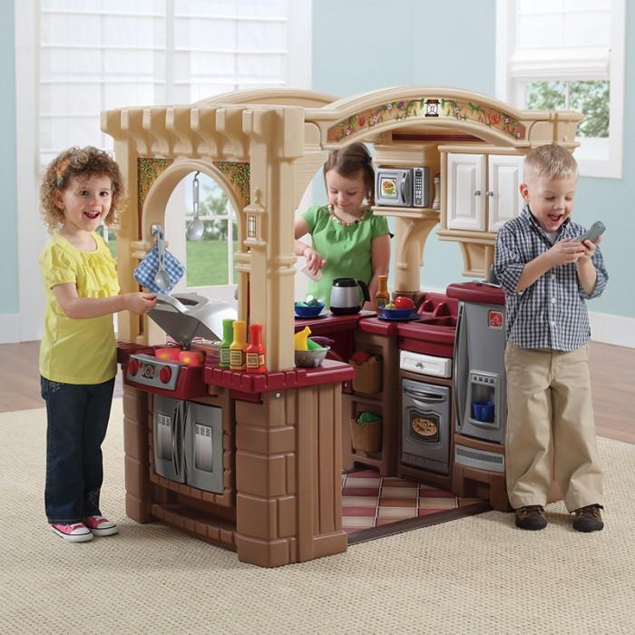 Step2 Grand Walk-In Kitchen & Grill