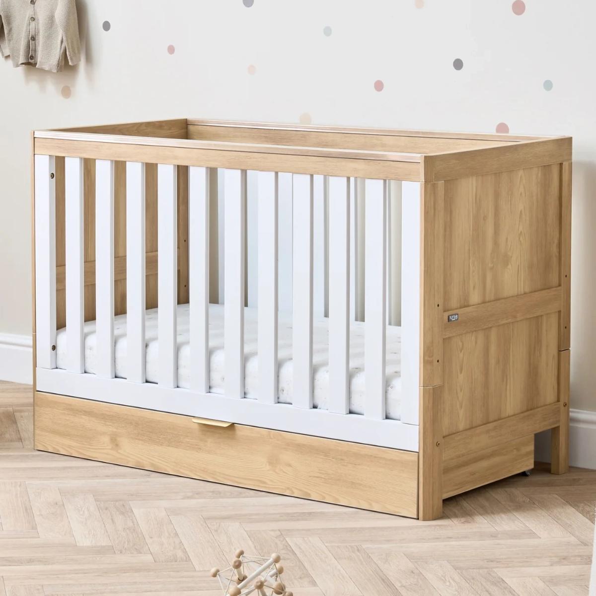 Tutti Bambini Riley Mini Cot Bed with Drawer With Clevamama Support Cot Mattress - Maple Oak-White